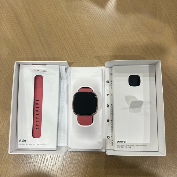 NEW Fitbit Versa 4 Fitness Smartwatch with Daily Readiness Pink Sand/Copper Rose - Picture 2 of 6